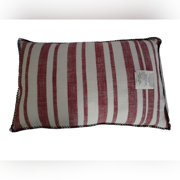 Ginny family sophia slub cotton whipstitch 16" X 26" Red White Black pillow - Picture 5 of 6